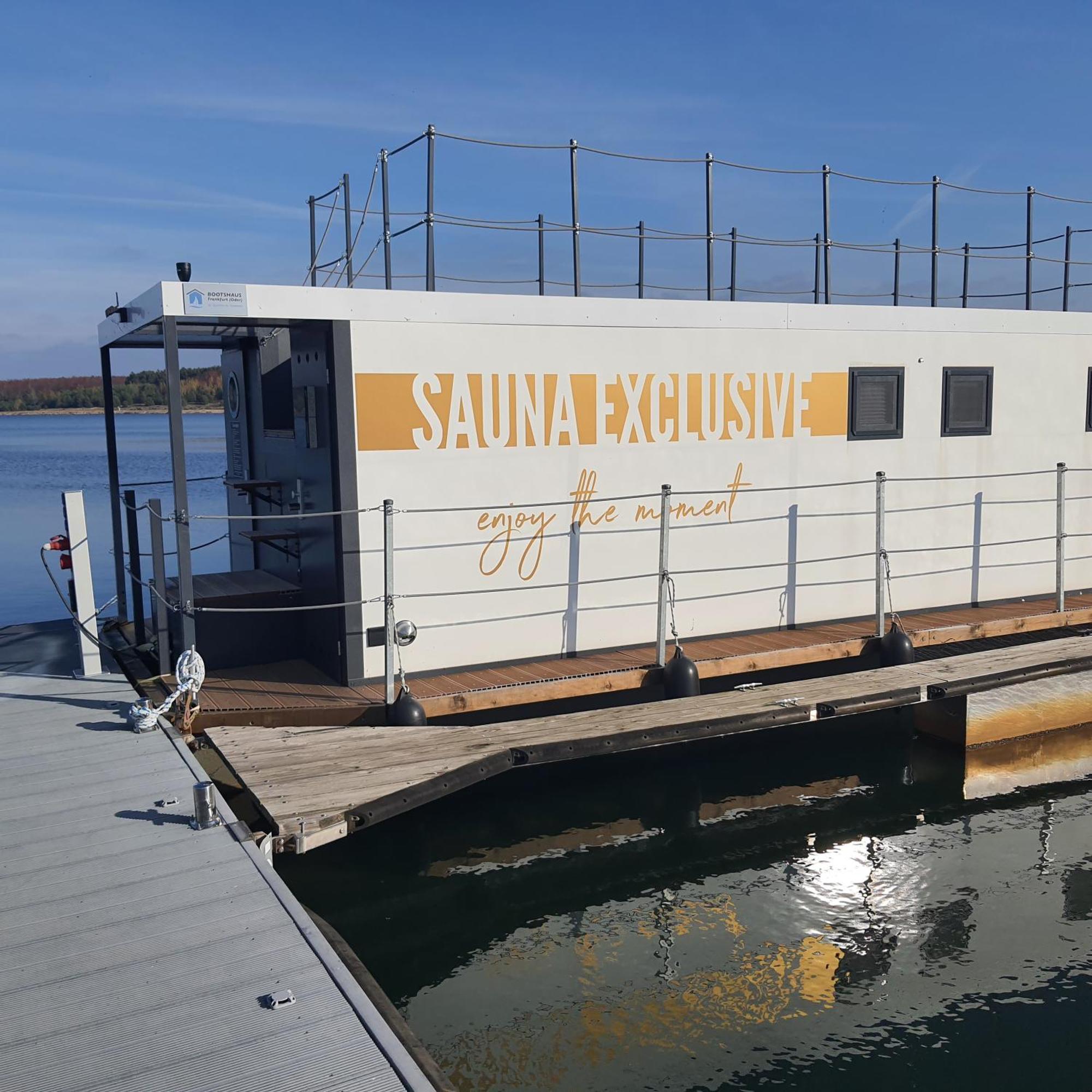 Schwimmendes Ferienhaus Sky Elsterheide 외부 사진