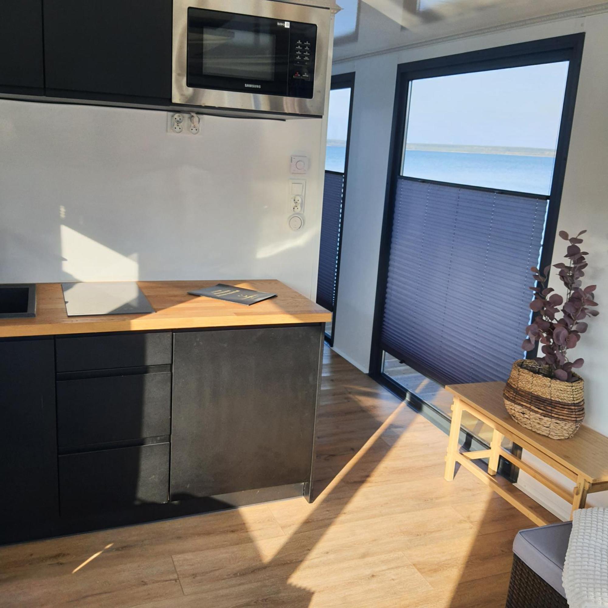 Schwimmendes Ferienhaus Sky Elsterheide 외부 사진