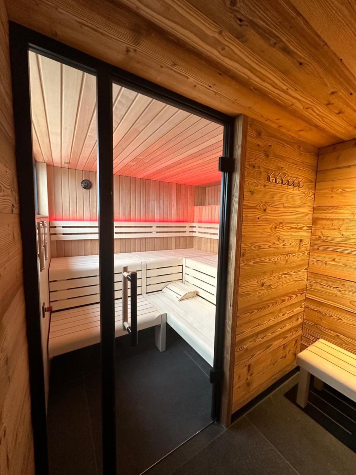 Schwimmendes Ferienhaus Sky Elsterheide 외부 사진